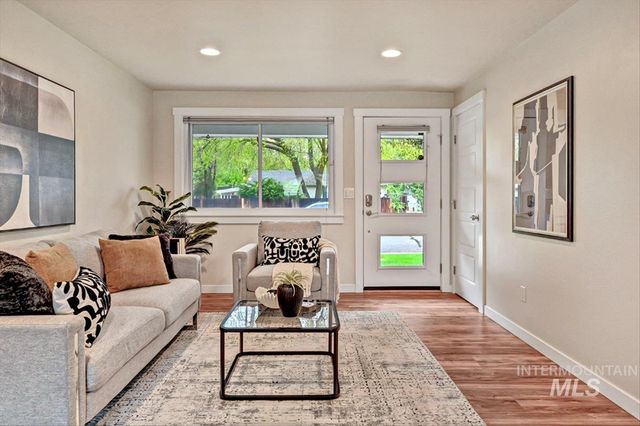 2920 N Arthur, Boise, ID 83703