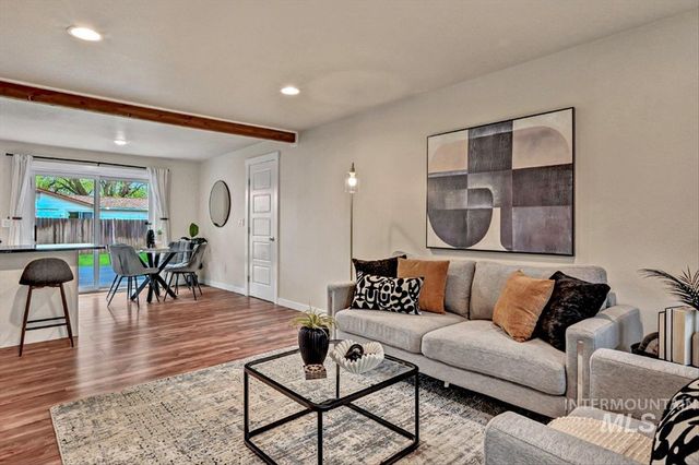 2920 N Arthur, Boise, ID 83703