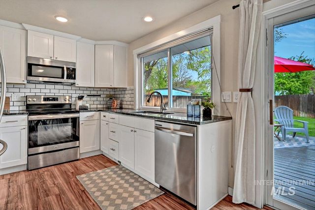 2920 N Arthur, Boise, ID 83703