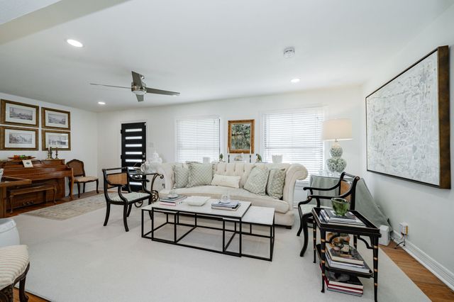 532 Bondstone Drive, Dallas, TX 75218