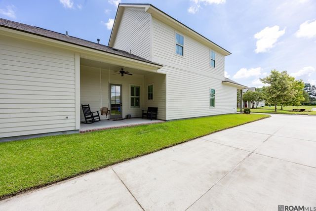 336 Sycamore Cir, Brusly, LA 70719