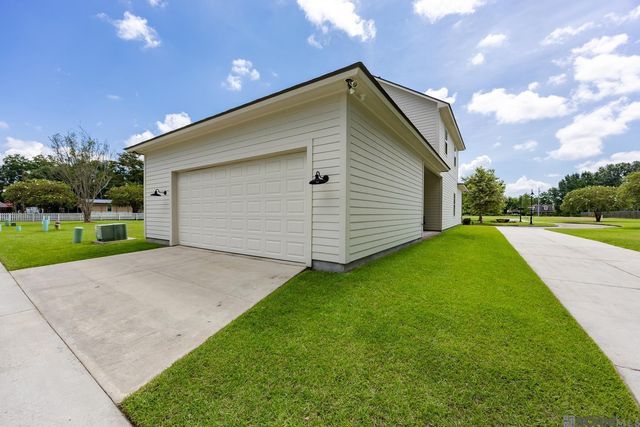 336 Sycamore Cir, Brusly, LA 70719