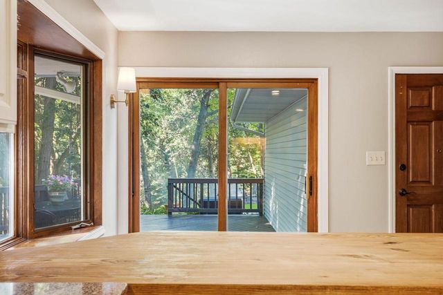 W342S4524 Moraine Hills DRIVE, Dousman, WI 53118