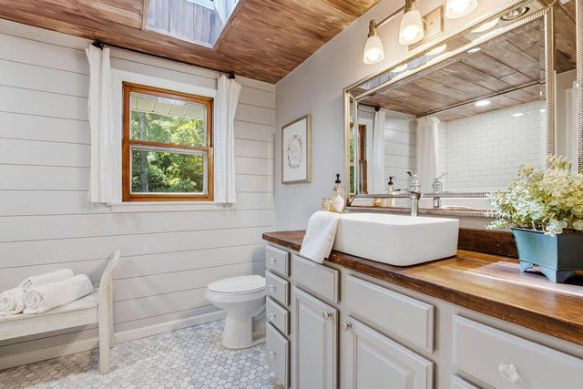 W342S4524 Moraine Hills DRIVE, Dousman, WI 53118