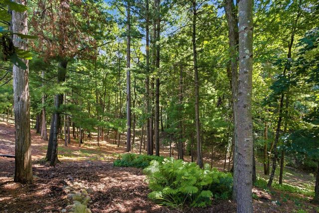 W342S4524 Moraine Hills DRIVE, Dousman, WI 53118
