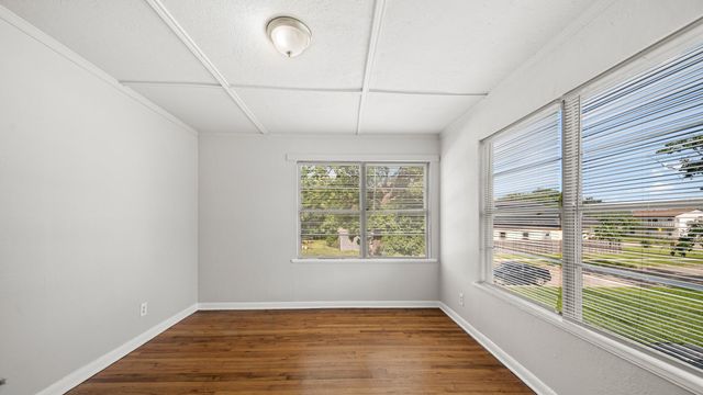 13 13th Street N 15, Texas City, TX 77590