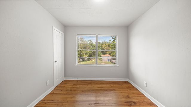 13 13th Street N 15, Texas City, TX 77590