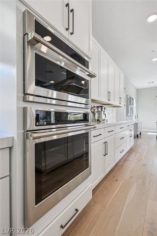 461 Vista Sunset Avenue, Las Vegas, NV 89138