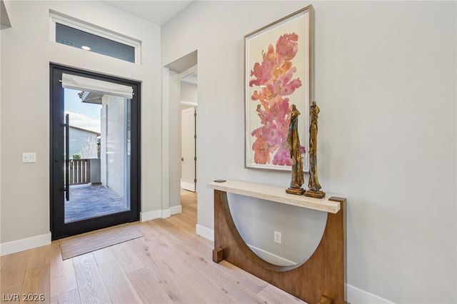 461 Vista Sunset Avenue, Las Vegas, NV 89138