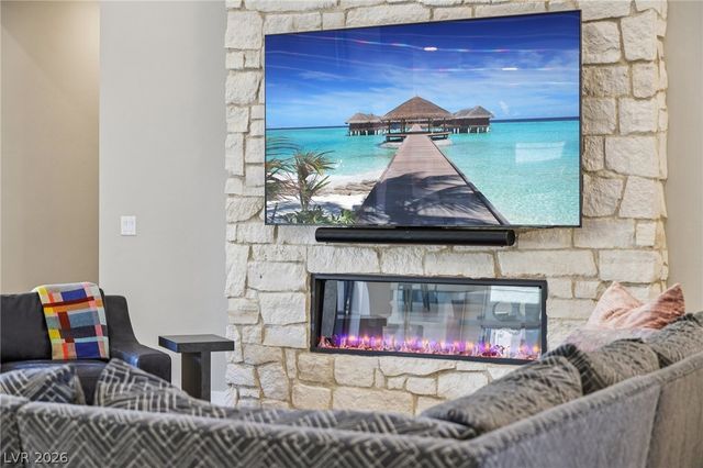 461 Vista Sunset Avenue, Las Vegas, NV 89138