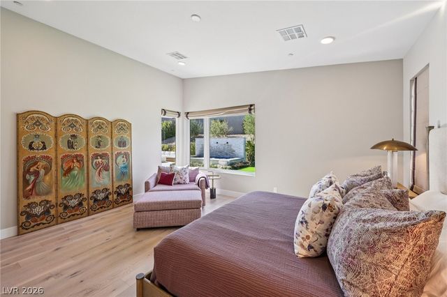 461 Vista Sunset Avenue, Las Vegas, NV 89138