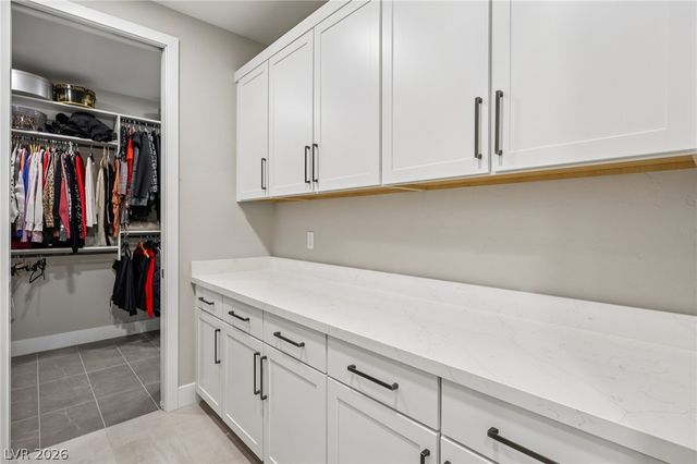 461 Vista Sunset Avenue, Las Vegas, NV 89138