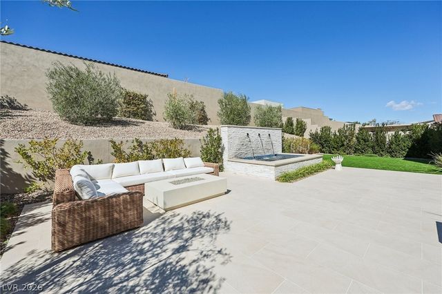 461 Vista Sunset Avenue, Las Vegas, NV 89138