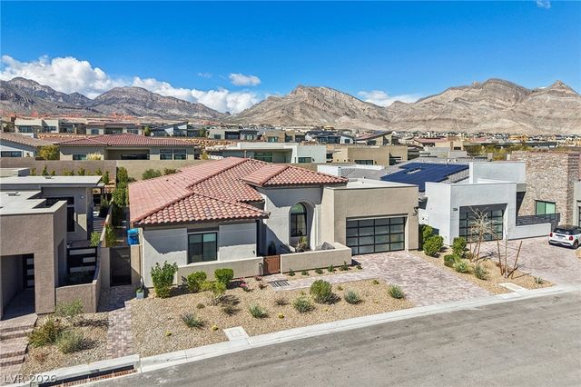 461 Vista Sunset Avenue, Las Vegas, NV 89138