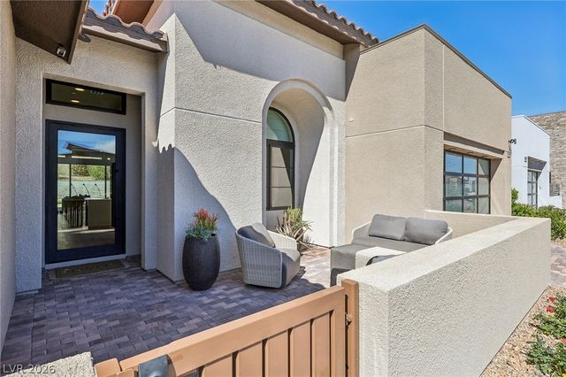 461 Vista Sunset Avenue, Las Vegas, NV 89138