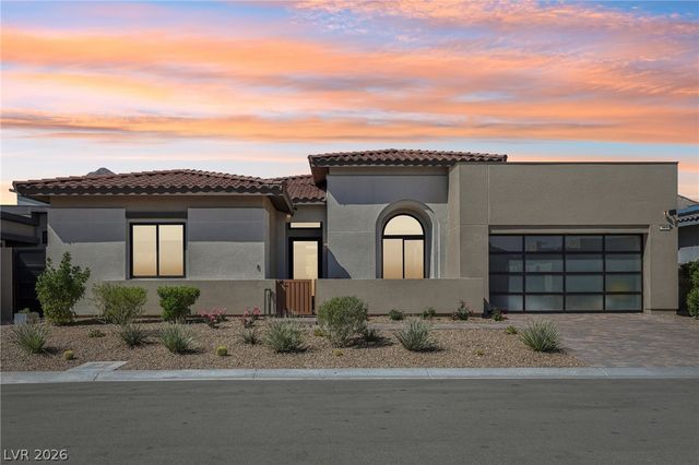 461 Vista Sunset Avenue, Las Vegas, NV 89138