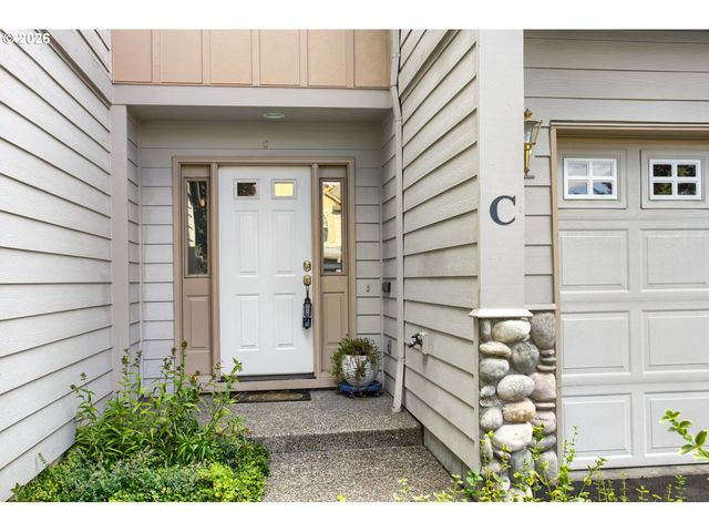 22020 Sw GRAHAMS FERRY Rd APT C, Tualatin, OR 97062