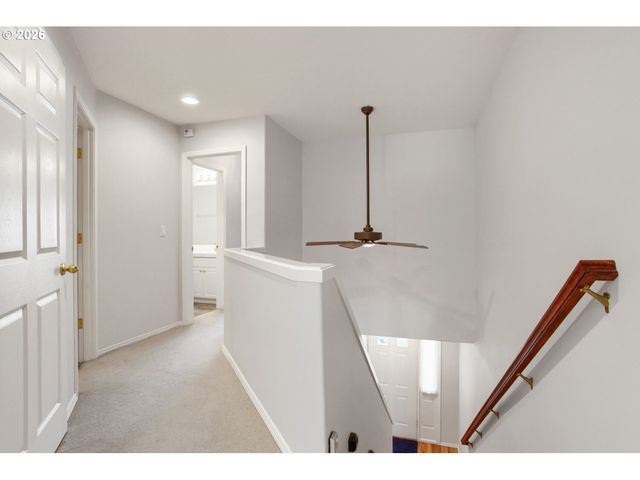 22020 Sw GRAHAMS FERRY Rd APT C, Tualatin, OR 97062