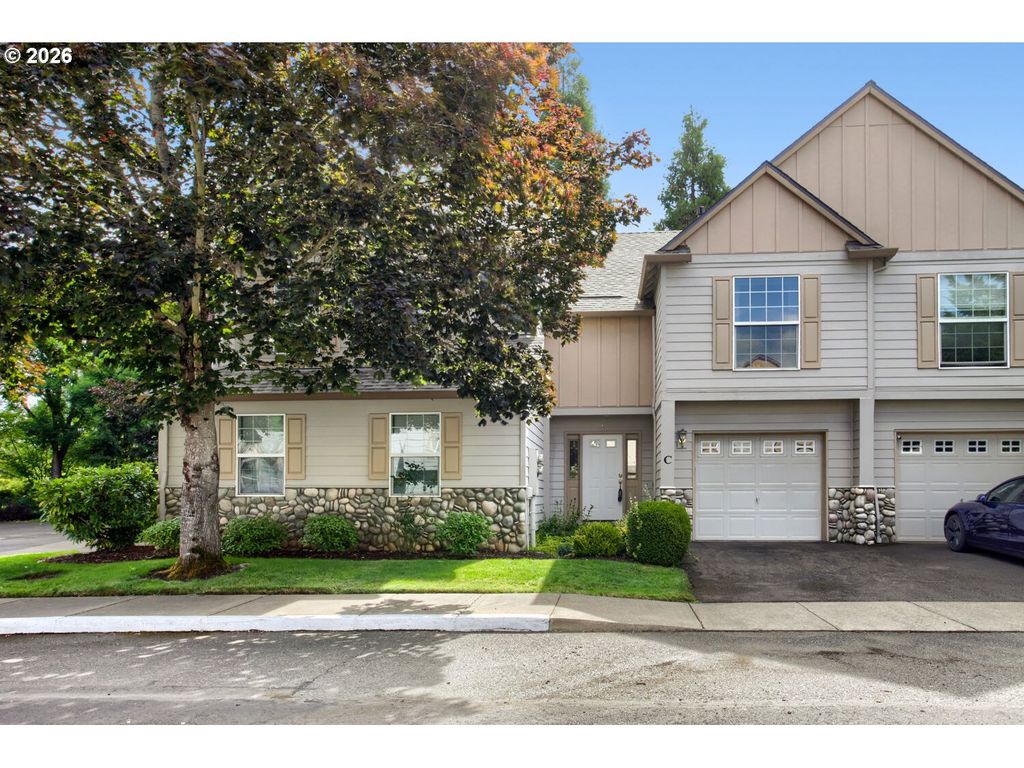 22020 Sw GRAHAMS FERRY Rd APT C, Tualatin, OR 97062