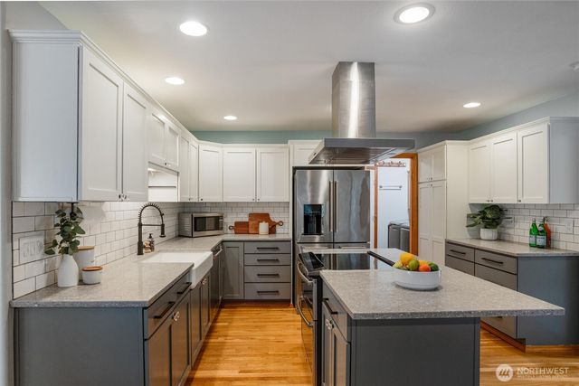 606 Tufts Avenue E, Port Orchard, WA 98366