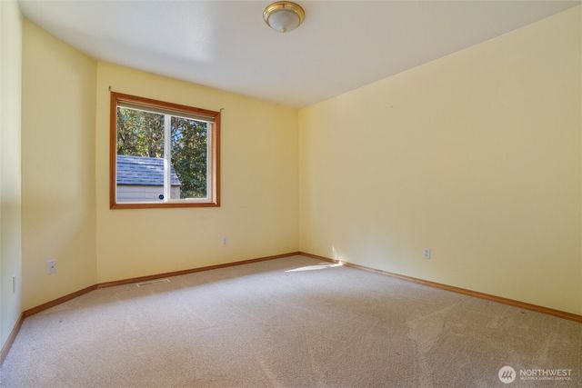 606 Tufts Avenue E, Port Orchard, WA 98366