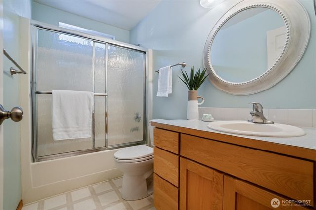 606 Tufts Avenue E, Port Orchard, WA 98366