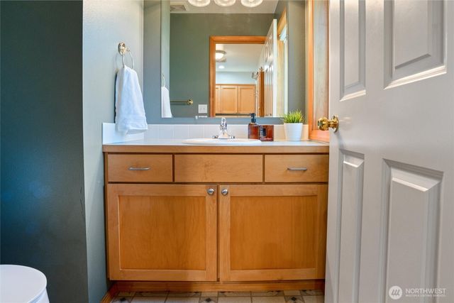 606 Tufts Avenue E, Port Orchard, WA 98366