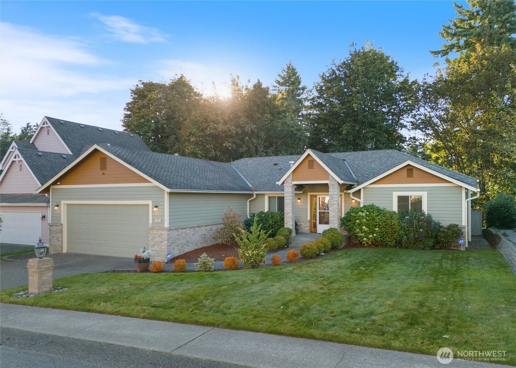 606 Tufts Avenue E, Port Orchard, WA 98366