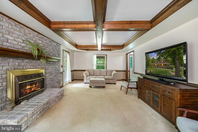2065 SPOTSWOOD DR, Locust Grove, VA 22508