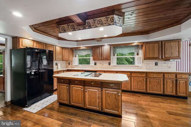 2065 SPOTSWOOD DR, Locust Grove, VA 22508
