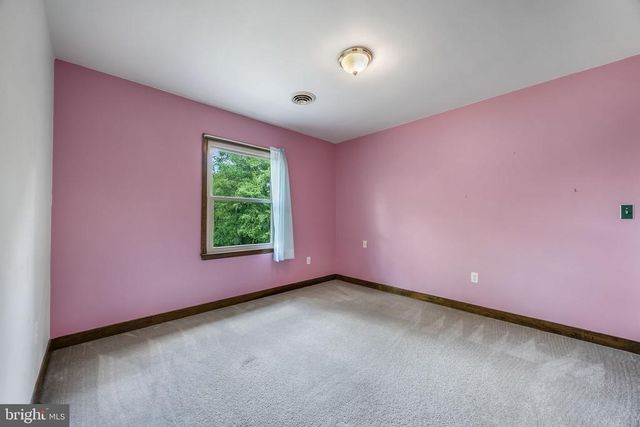 2065 SPOTSWOOD DR, Locust Grove, VA 22508