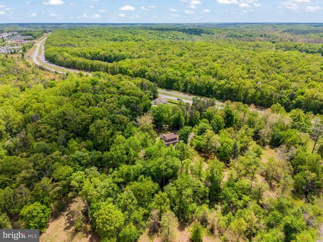 2065 SPOTSWOOD DR, Locust Grove, VA 22508