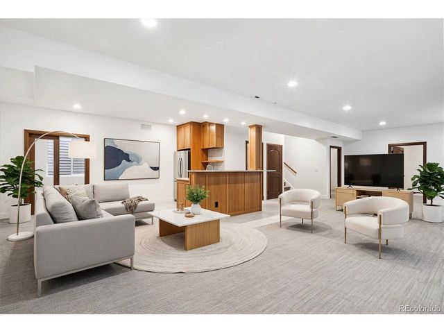 2415 S Madison St, Denver, CO 80210