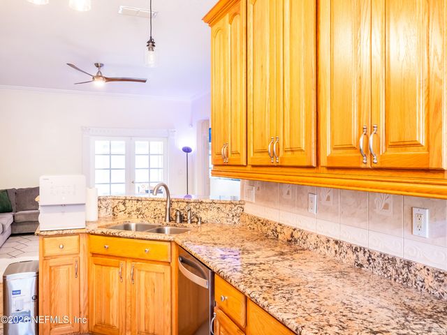2704 COACHMAN LAKES Drive, Jacksonville, FL 32246