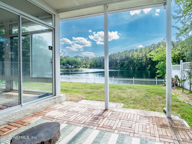2704 COACHMAN LAKES Drive, Jacksonville, FL 32246