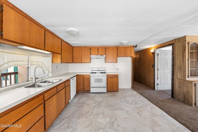 2121 Nadeau Street Spc C1, Mojave, CA 93501