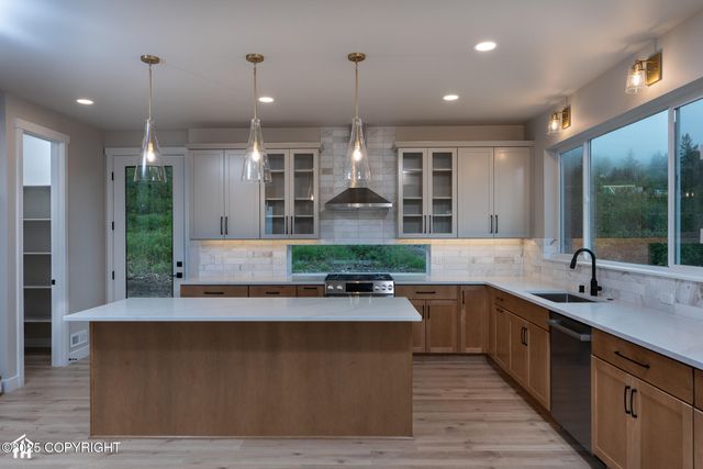 13851 Canyon Road, Anchorage, AK 99516