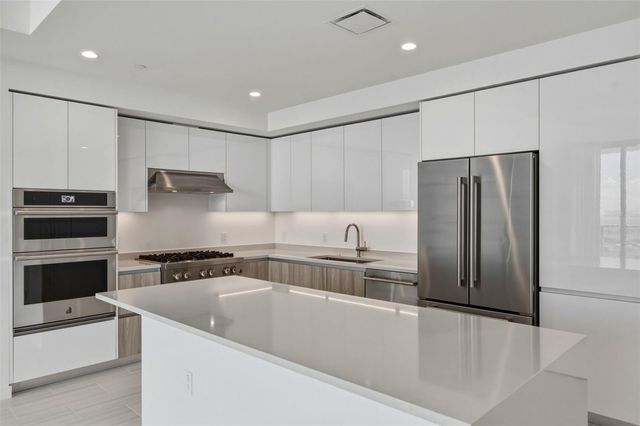 400 CENTRAL AVENUE 3103, St Petersburg, FL 33701