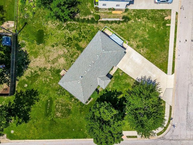 6930 Benson Street, Merriam, KS 66204