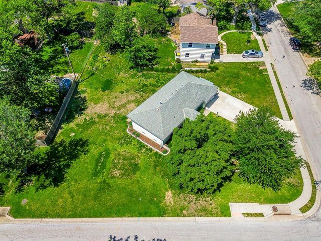 6930 Benson Street, Merriam, KS 66204