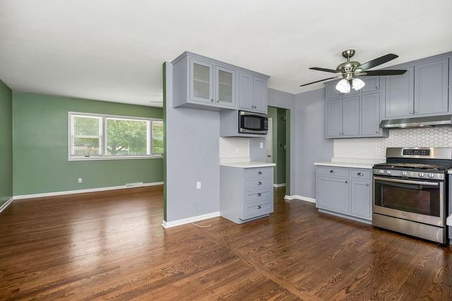 6930 Benson Street, Merriam, KS 66204
