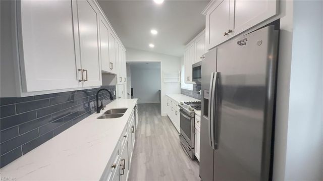 212 Waverly DR, Virginia Beach, VA 23452