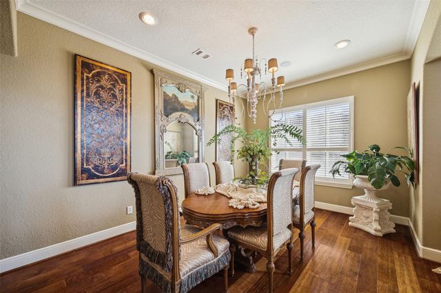 36 Elderwood Drive, Houston, TX 77058