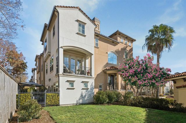 36 Elderwood Drive, Houston, TX 77058