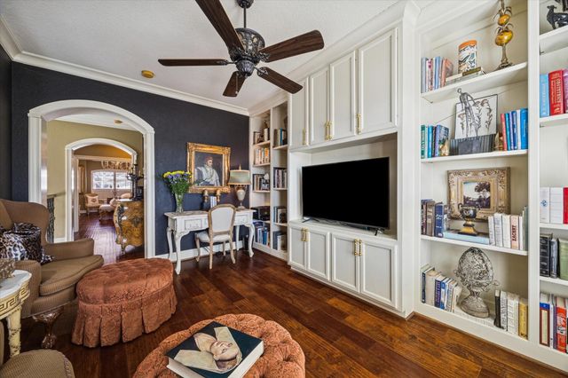 36 Elderwood Drive, Houston, TX 77058