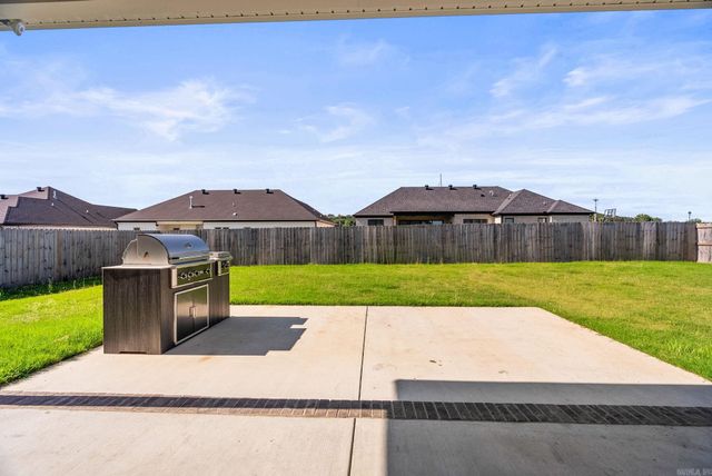 2333 Pleasant Cove, Conway, AR 72034