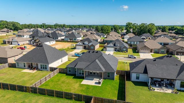 2333 Pleasant Cove, Conway, AR 72034