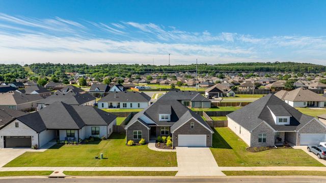 2333 Pleasant Cove, Conway, AR 72034