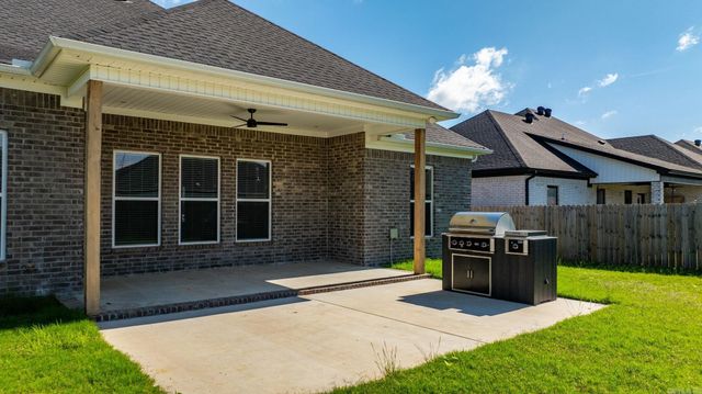 2333 Pleasant Cove, Conway, AR 72034