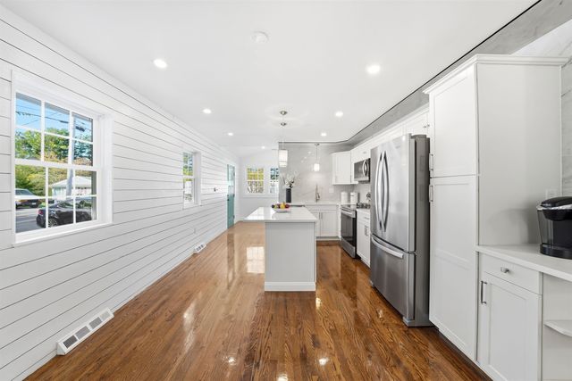 99 Pond Street, Salem, NH 03079